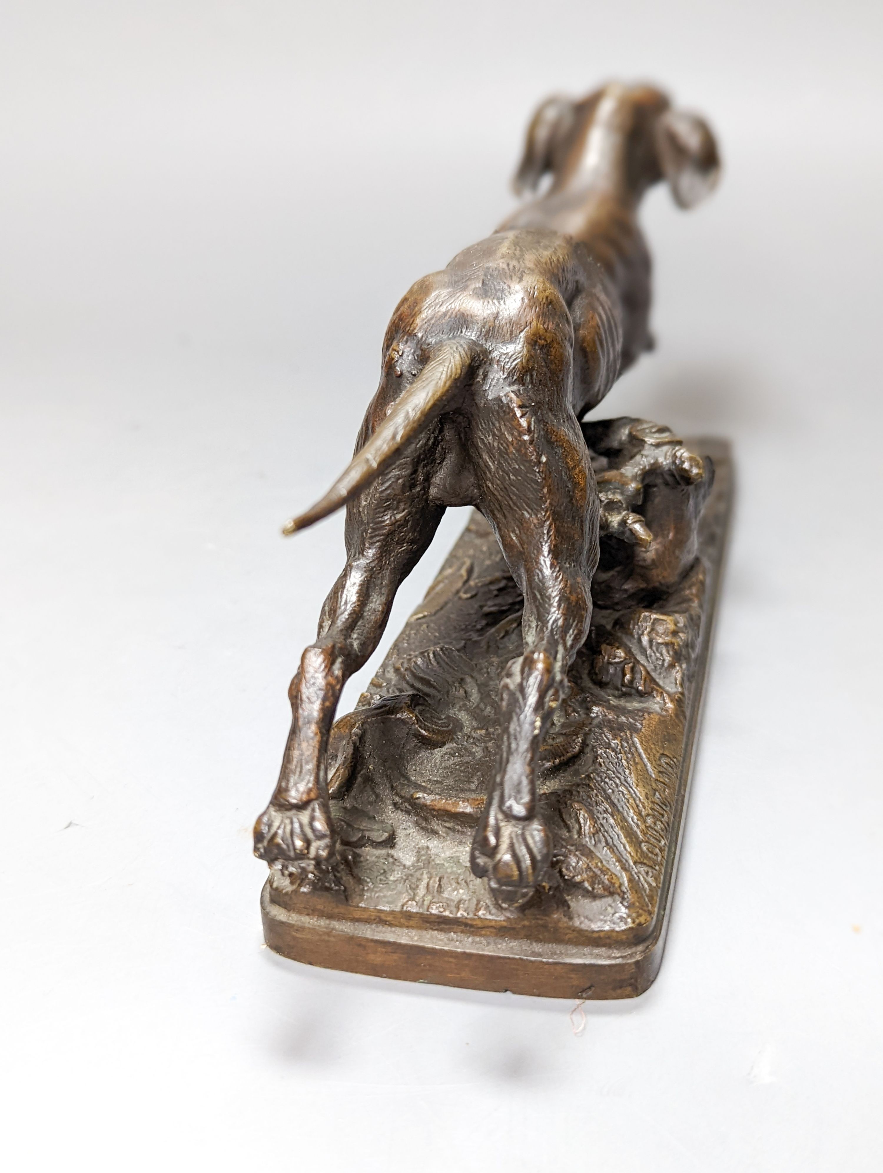 Alfred Dubucand (1828-1894) bronze sculpture of a hunting dog, signed in the bronze. 21cm